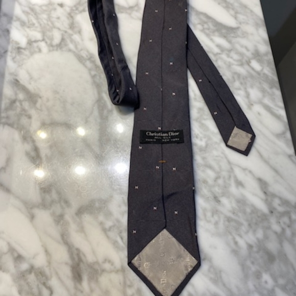 Christian Dior necktie - Picture 1 of 5